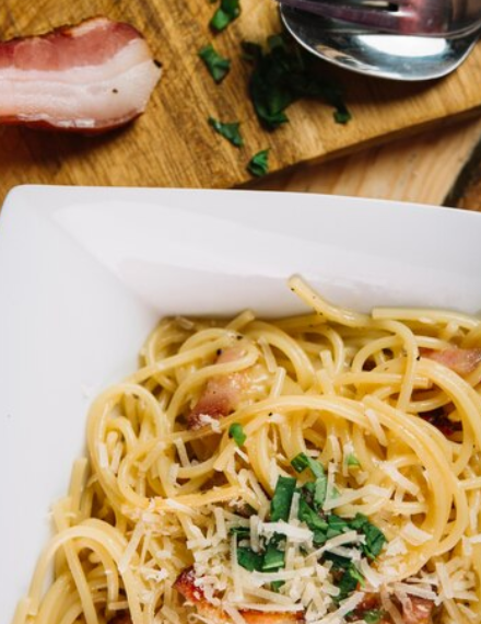 macarrão frango e bacon